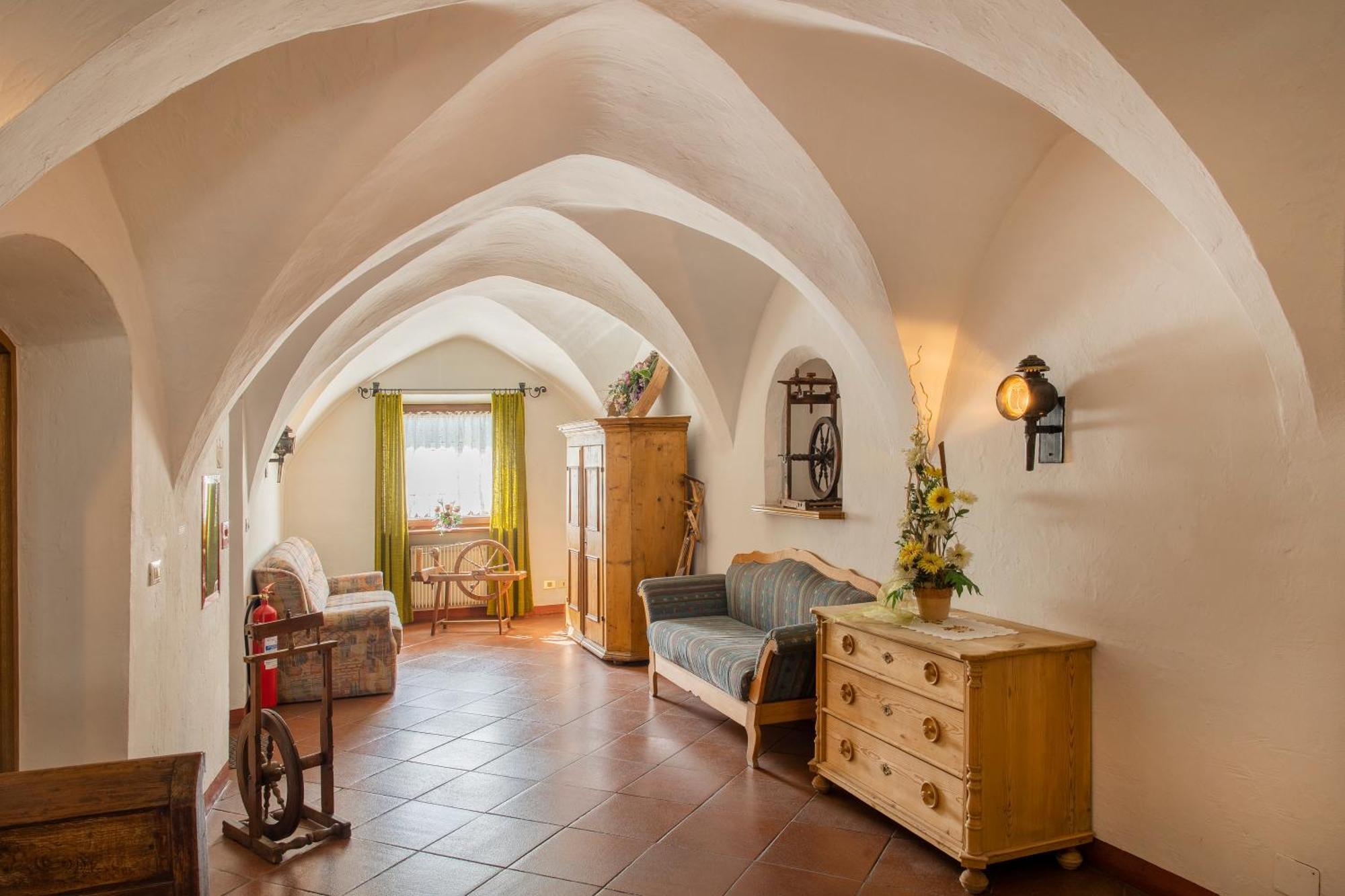 Gasthof Goldenes Lamm Vahrn Buitenkant foto